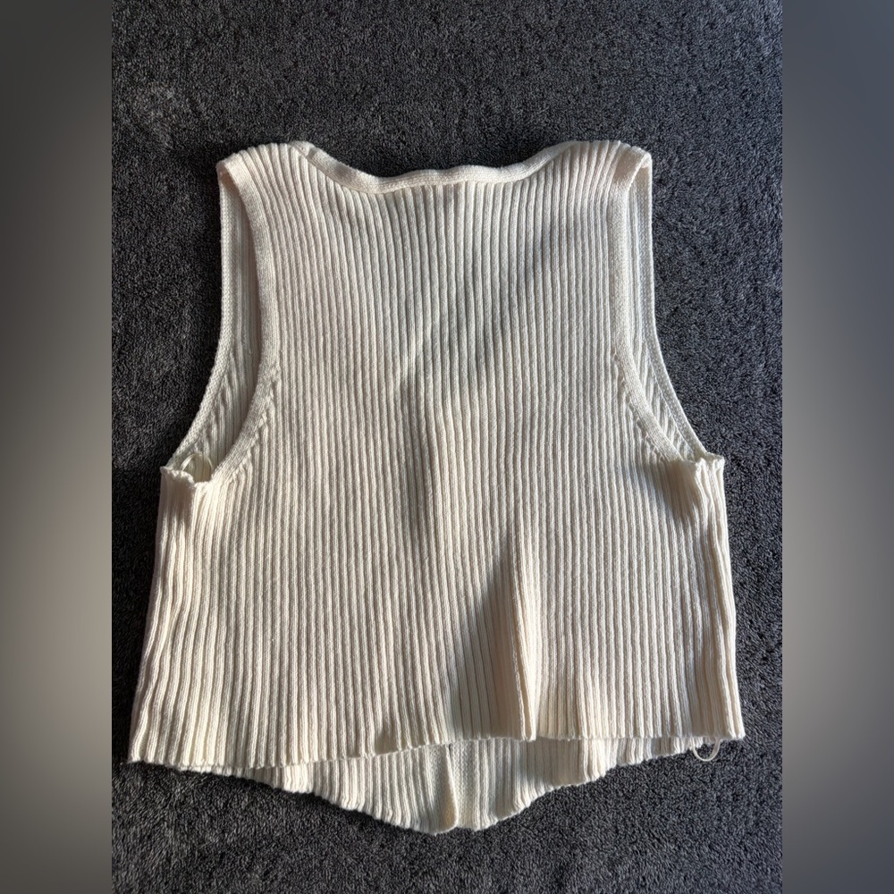 White Ribbed Top - Picture 2 of 3